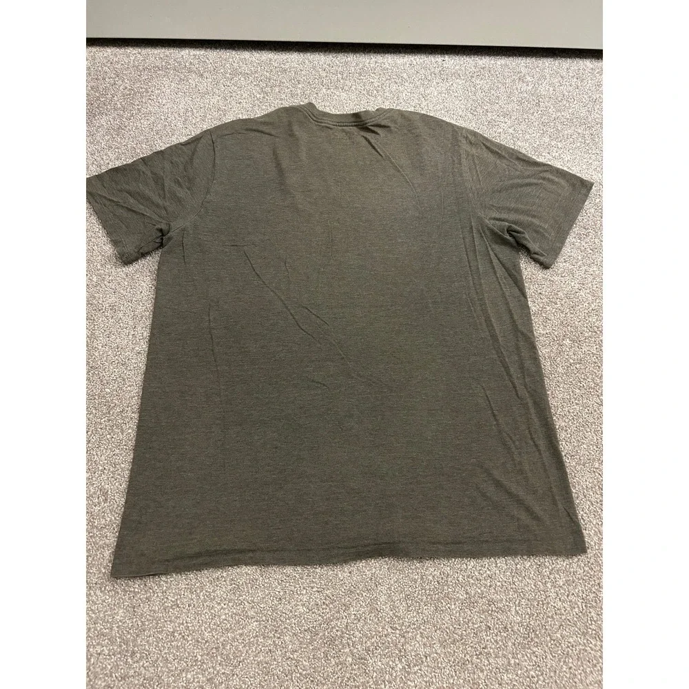 Nike T-Shirt Mens XL Olive Green Excellent Embroidered Red Swoosh Athletic Cut